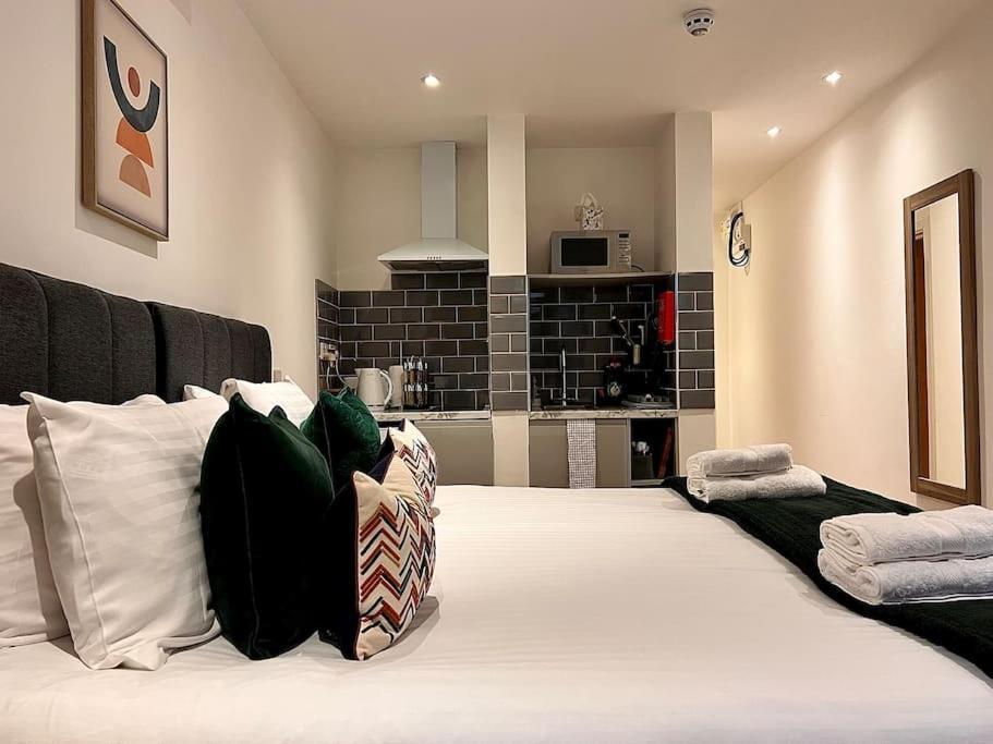 Unique Studio In Central Σαουθάμπτον Εξωτερικό φωτογραφία